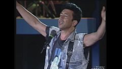 Edoardo Bennato canta "Il paese dei balocchi" a Festivalbar 1992