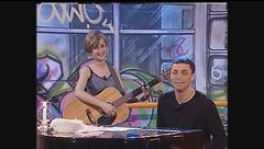 Luciana Littizzetto nei panni di Nives duetta con Alex Britti