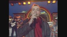 Gli 883 cantano "Musica" a Festivalbar