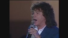 Riccardo Cocciante canta "Ti amo ancora di più" a Festivalbar 1997