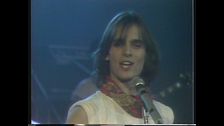 Miguel Bosè canta "Olympic Games" a Popcorn 1980