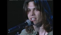 Gianluca Grignani canta "Primo treno per Marte" a Buona Domenica 1995