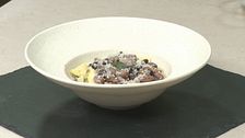 Pasta ai tre fagioli e salvia