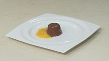Panna cotta al fondente con composta di clementine