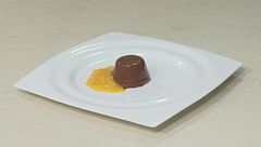 Panna cotta al fondente con composta di clementine