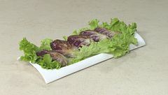 Involtini di radicchio con salsiccia patate e scamorza