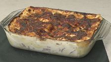 Lasagna con funghi misti e straccetti