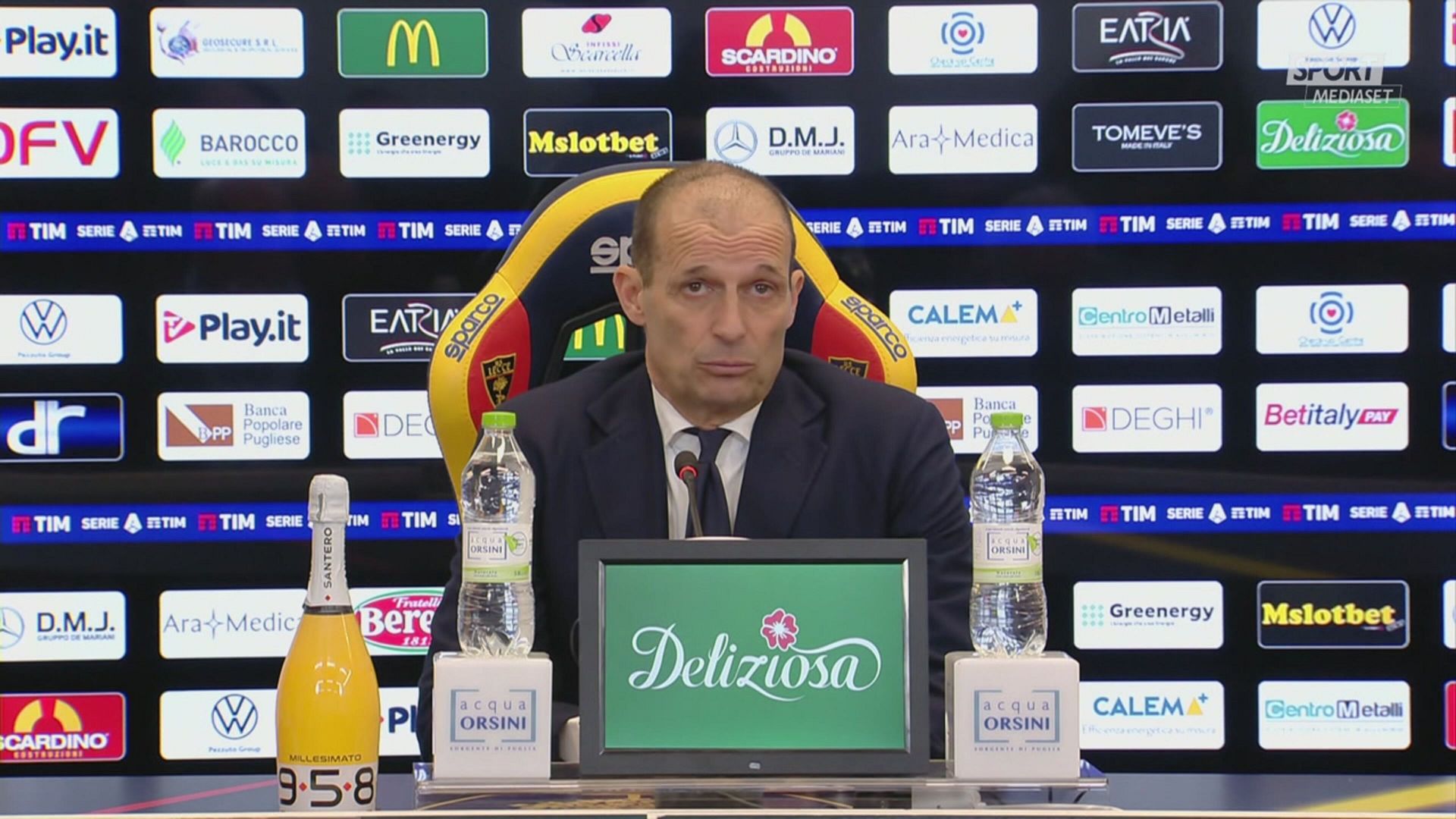 Interfaccia di gioco mslotbet che mostra slot machine e opzioni di scommessa