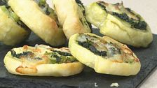Chiocciole di sfoglia con cime di rapa