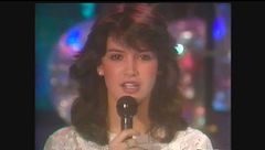 Phoebe Cates canta "Paradise" a Popcorn 1982