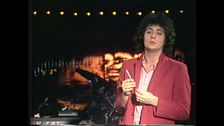 Patrick Hernandez canta "Losing sleep over you" a Popcorn 1980