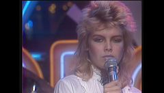 Kim Wilde canta "Kids in America" a Popcorn 1981