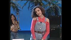 Ambra canta "I Never Can Say Goodbye" a Non è la Rai 1993