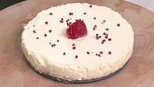 Cheesecake alle fragole e pepe rosa
