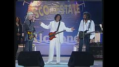 Fiorello suona con Shel Shapiro e Maurizio Vandelli