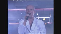 Le Banderas cantano "This is your life" a Festivalbar 1991