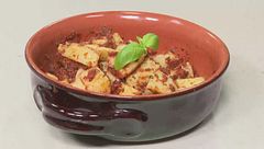 Insalata di patate e pomodori secchi