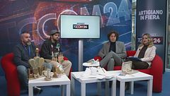 Gioielli, scarpe e oggetti in legno: dalla creatività nascono pezzi unici
