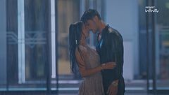 "Esra non andartene stavolta"