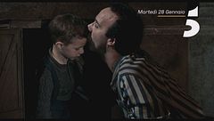 La vita è bella: martedì 28 gennaio, su Canale 5