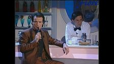 Massimo Ranieri canta "Quando" di Pino Daniele a Buona Domenica 1997