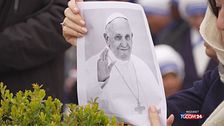 Papa Francesco in lieve miglioramento: "Sperimento la tenerezza della cura"
