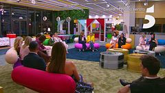 Tensioni e strategie: arriva una nuova puntata di The Couple