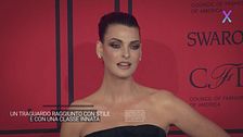 Linda Evangelista, la top Anni 90, si mette a nudo