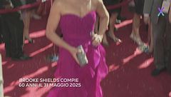 Brooke Shields compie sessant'anni: "Mi capita di rimpiangere la giovinezza? Sì, ma merito riconoscimento per quel che ho vissuto"