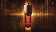 La "migliore gioventù" in un siero iconico. Dalla ricerca, il segreto per una pelle levigata e radiosa nel tempo