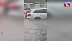 Ucraina, Odessa colpita da piogge torrenziali: inondazioni e crolli