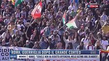 Breaking News delle 09.00 | Roma, guerriglia dopo il grande corteo