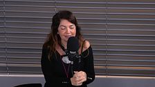 A Procediamo si canta Qualcosa qualcuno