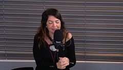 A Procediamo si canta Qualcosa qualcuno