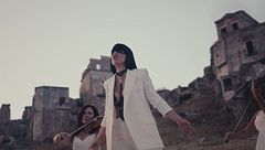 Rosmy, il video di "Dare tutto per non scomparire"