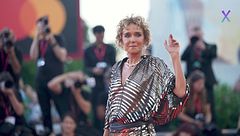 Valeria Golino compie 60 anni. Tanti auguri alla diva (meno diva) del cinema italiano!