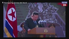 Corea del Nord, Kim partecipa alla cerimonia di inaugurazione di un museo: folla in festa