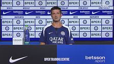 Nemico in conferenza: Chivu attaccato dalle cimici
