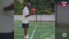 Michael Jordan in vacanza: canestro o figuraccia?