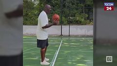 Michael Jordan in vacanza: canestro o figuraccia?