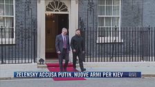Breaking News delle 21.30 | Zelensky accusa Putin, nuove armi per Kiev