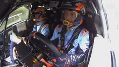 Rally del Portogallo: vola la portiera nell'incidente della Hyundai