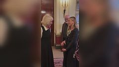 Sarah Jessica Parker e la Regina Camilla insieme per il Booker Prize 2025