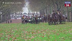 Londra, colpi di cannone a Green Park: il tributo per il compleanno di Re Carlo