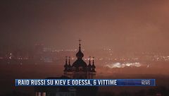 Breaking News delle 21.30 | Raid russi su Kiev e Odessa, 6 vittime