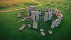 Unearthed - La storia dalle fondamenta