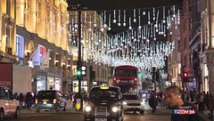 La magia del Natale illumina Londra