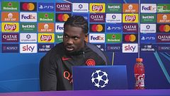 Thuram: "Io tra i primi 5 attaccanti al mondo?" La risposta di Thuram 'gela' tutti