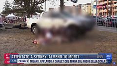 Breaking News delle 11.00 | Attentato a Sydney, almeno 10 morti