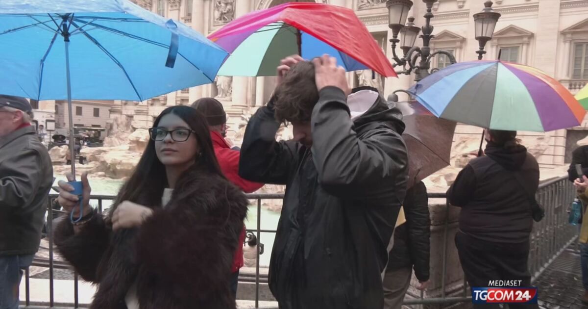 Tgcom24: Dal 7 gennaio la Fontana di Trevi sarà a pagamento Video ...